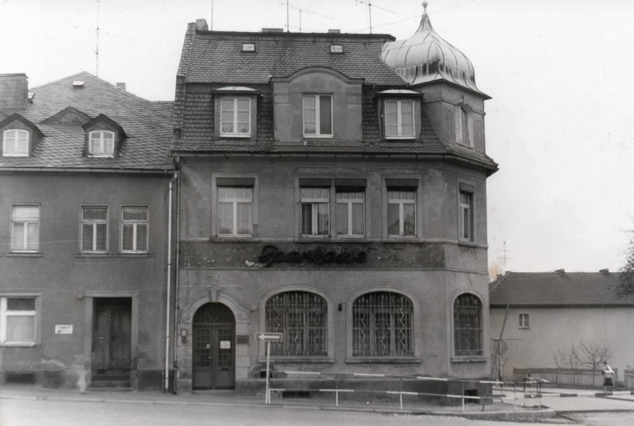 Blick auf Sparkasse alt 1